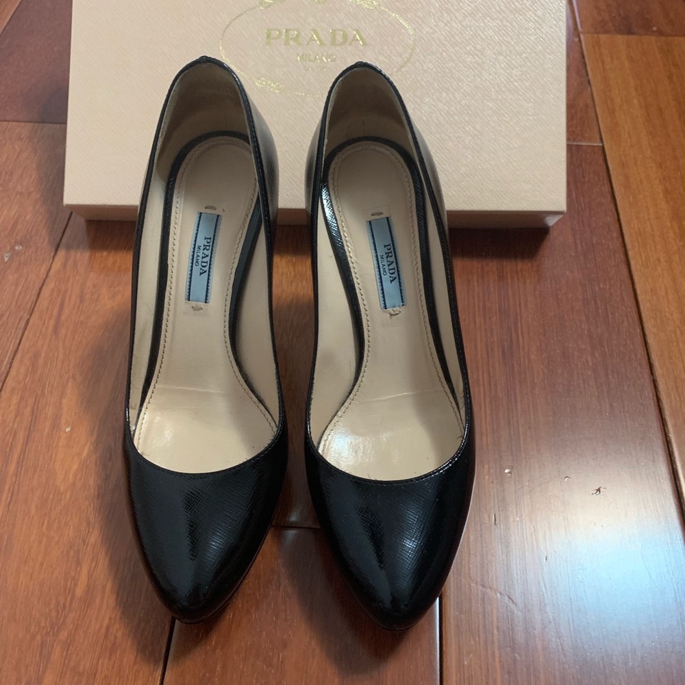 Prada heels shoes - Picture 2 of 10